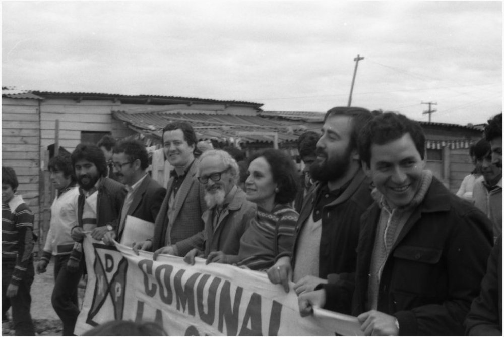 1984, Manuel Guerrero, Rafael Maroto, Jecar Neghme, Pepe Sanfuentes. En campamento Silva Henríquez, lienzo del MDP en 1984 bajo Estado de Sitio